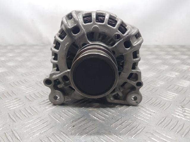 VAG 04E903015A Alternador  comprar en Murcia
