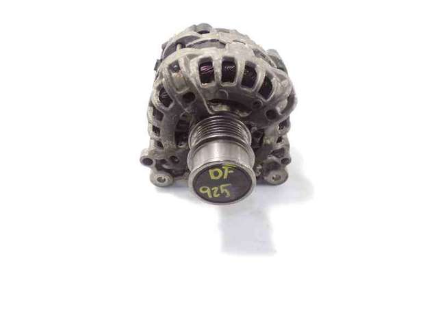 VAG 04E903015A Alternador  en stock Salamanca