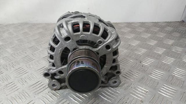 VAG 04E903015A Alternador  comprar en Murcia