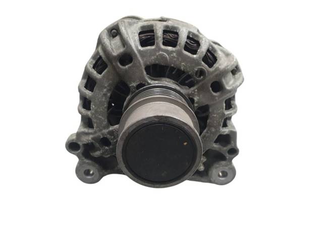 04E903015A Alternador  en stock Sabadell