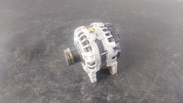 VAG 04E903015H Alternador  comprar en Albacete