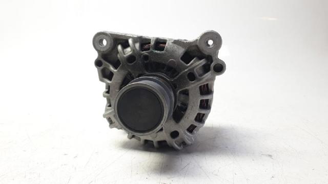 VAG 04E903015H Alternador  disponible España