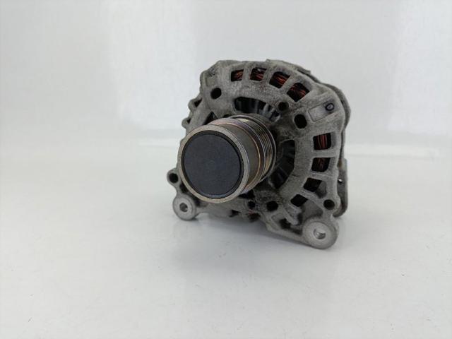 04E903021M Alternador  comprar en Reus