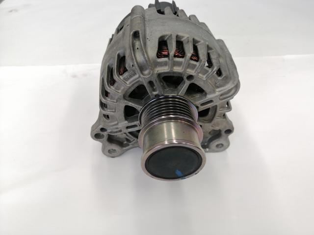 Alternador 04E903021N VAG