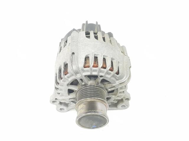 Alternador 04E903021N VAG