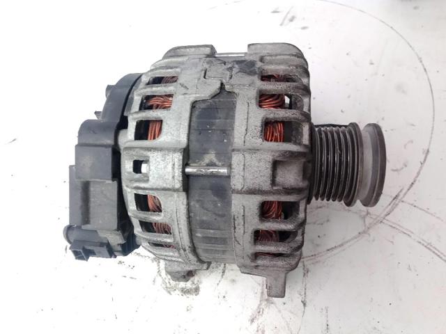 04E903023J Alternador  disponible Málaga