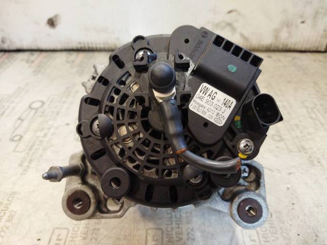04E903023J Alternador  en stock Castellón