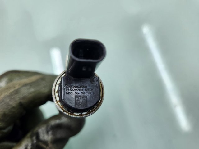 04E906455D VAG Válvula de control del árbol de levas comprar Bilbao