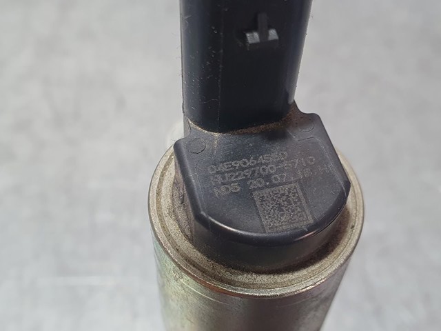 VAG 04E906455D Válvula de control del árbol de levas  en stock Valencia