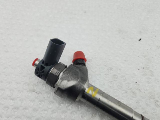 04L130277AC Inyector de combustible  disponible Málaga