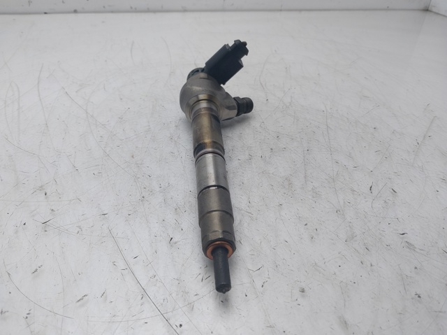 04L130277AD Inyector de combustible  comprar en Pontevedra