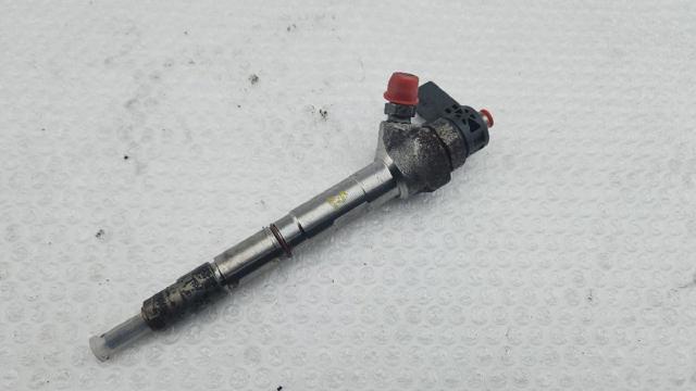 Inyector de combustible 04L130277AE VAG