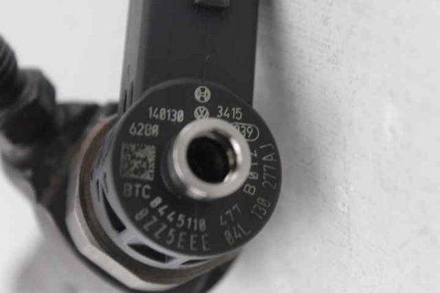 VAG 04L130277AJ Inyector de combustible  comprar en Murcia