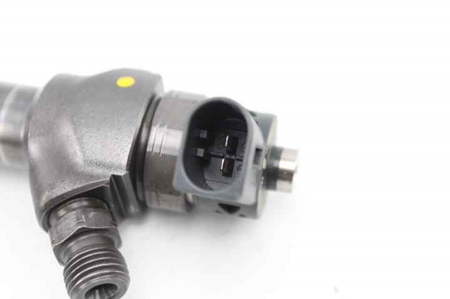 04L130277E VAG Inyector de combustible  disponible Vigo