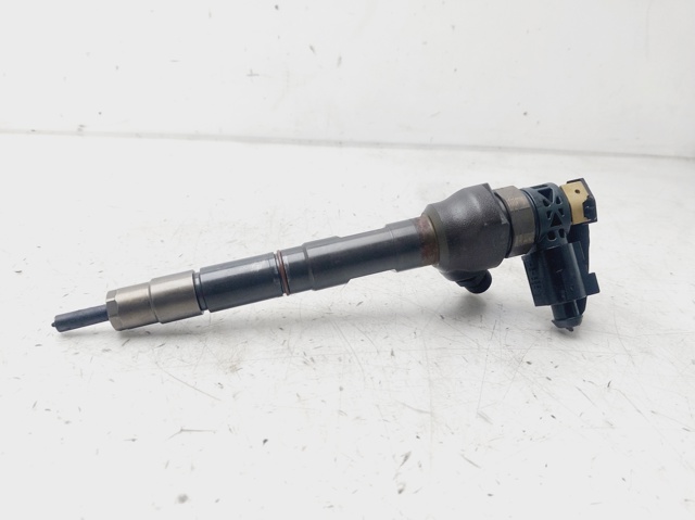 04L130277G VAG Inyector de combustible  comprar en Jaén