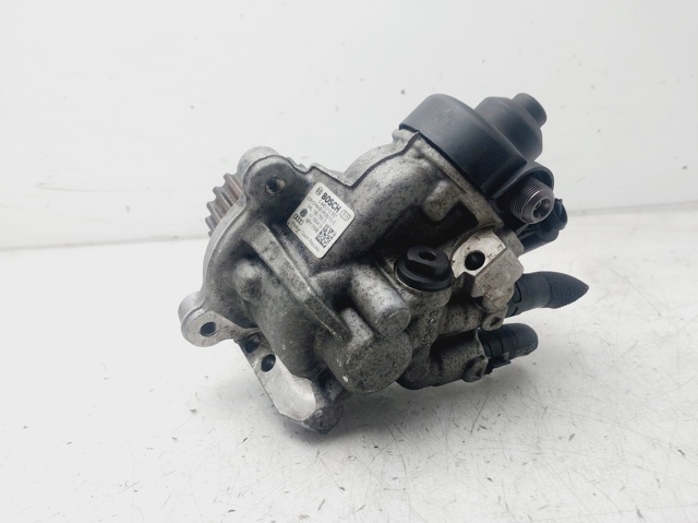 04L130755D VAG Bomba inyectora  en stock Gandía