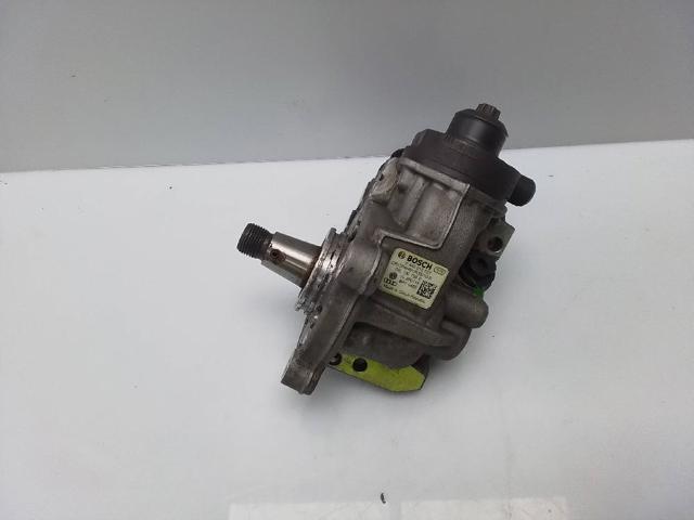04L130755D Bomba inyectora  en stock Sabadell