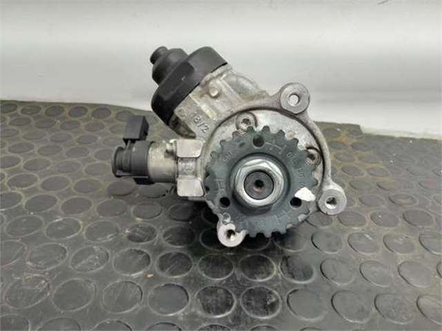 VAG 04L130755E Bomba inyectora  en stock Terrassa