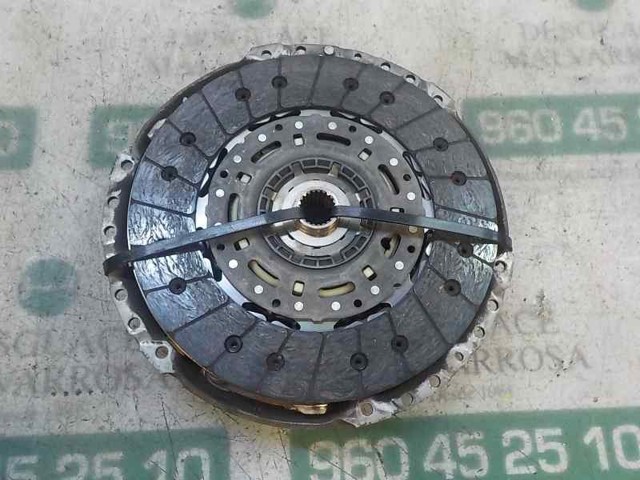 VAG 04L141015 Embrague  en stock Valencia