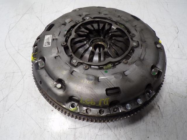 VAG 04L141015E Kit de embrague (3 partes)  disponible Lugo