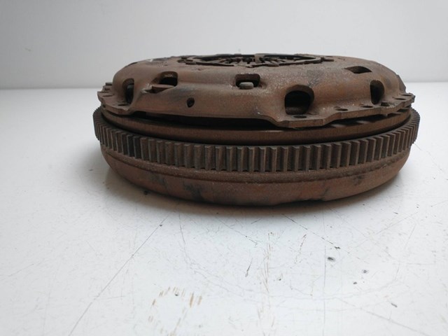 04L141015E Embrague  en stock Castellón