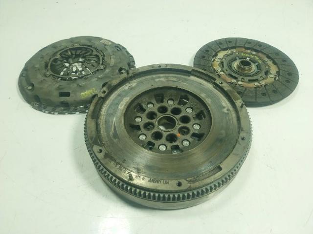 04L141015M VAG Kit de embrague (3 partes)  disponible Vigo