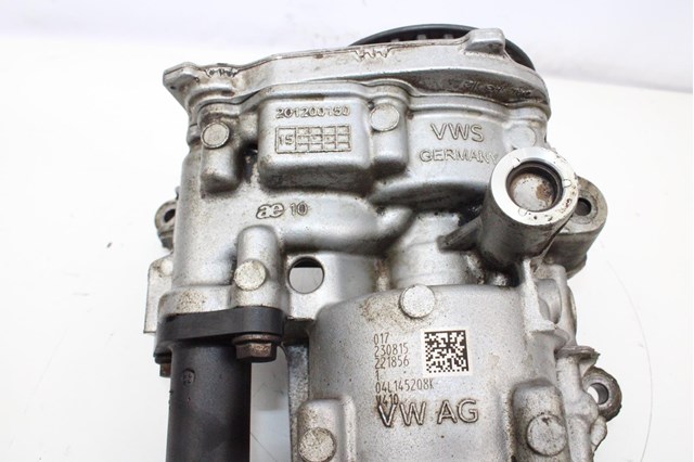 Bomba de aceite 04L145208K VAG/Audi