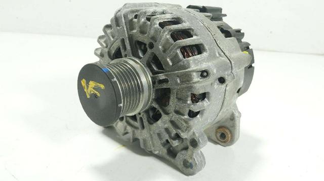 04L903017C VAG Alternador  en stock Huelva
