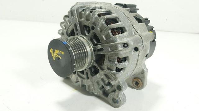 VAG 04L903017C Alternador  en stock Valencia