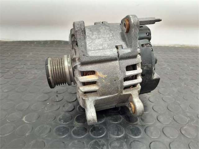 04L903021A VAG Alternador  comprar en Oviedo