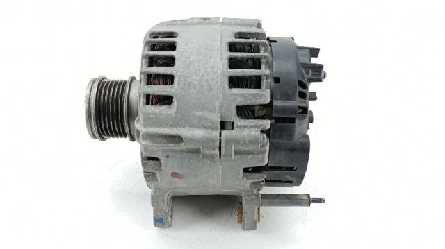 VAG 04L903021D Alternador  disponible España