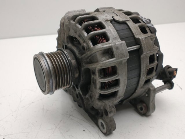 VAG 04L903023K Alternador  comprar en Ponferrada