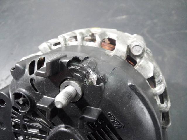 04L903023L VAG Alternador  en stock Córdoba