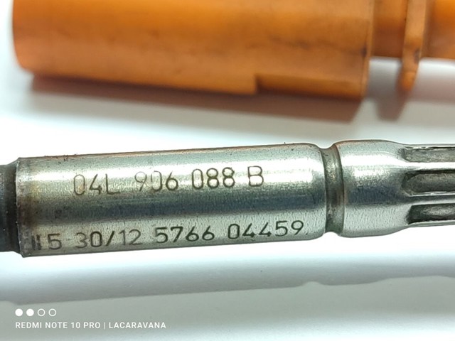 VAG 04L906088BL Sensor de temperatura de gases de escape antes del catalizador  en stock Salamanca