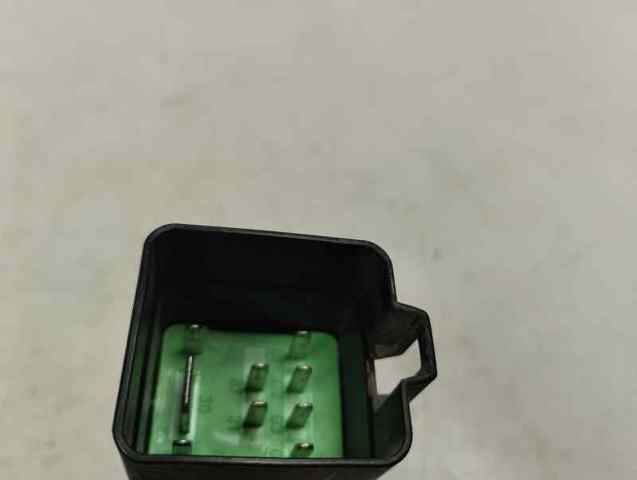 04L907281 Relé de bujía de precalentamiento  disponible Málaga