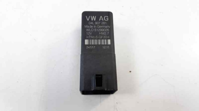 Relé de bujías incandescentes 04L907281 VAG
