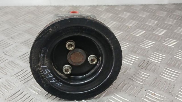 VAG 050145155A Bomba de dirección asistida  disponible España