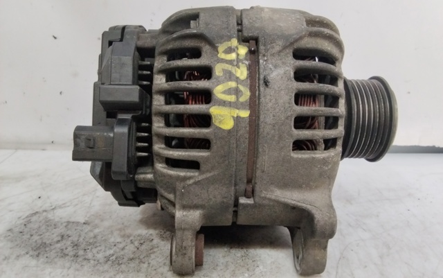 Alternador del motor 05033757AB CHRYSLER