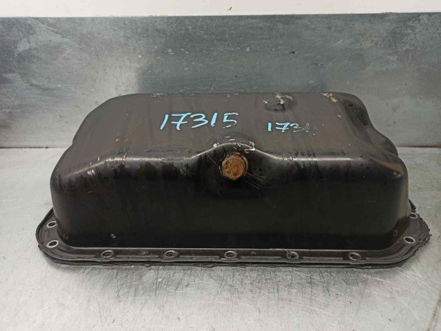 051103601 VAG Cárter de aceite del motor  en stock Córdoba