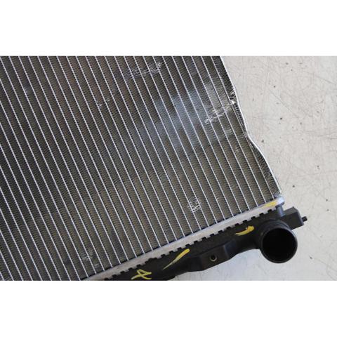 05142488AA Radiador de refrigeración del motor  disponible Málaga