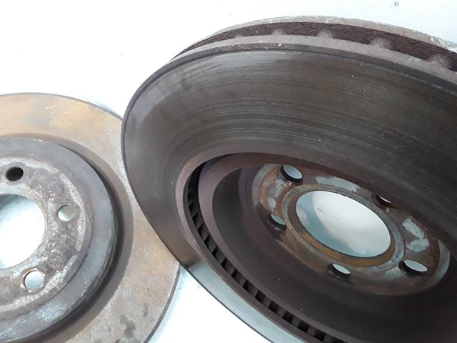 Disco de freno delantero 05154118AD CHRYSLER