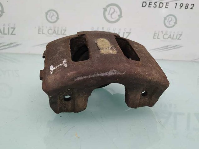 Pinza de freno delantera izquierda 05252985 Chrysler