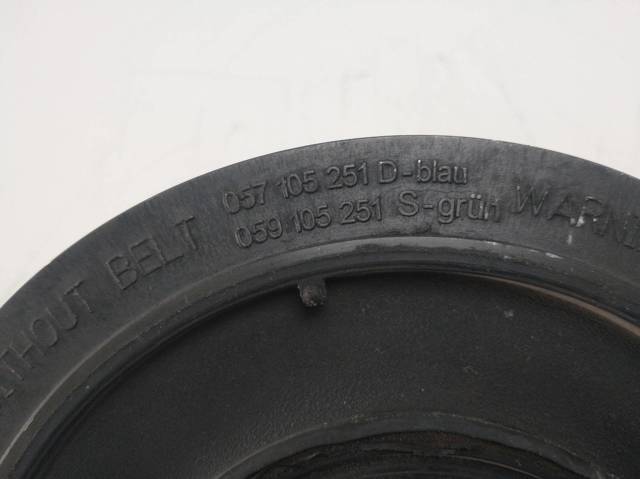 057105251D Polea de cigüeñal  en stock Granada