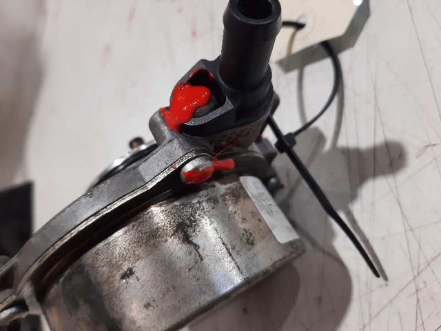 VAG 057145100AE Bomba de vacío comprar Pamplona
