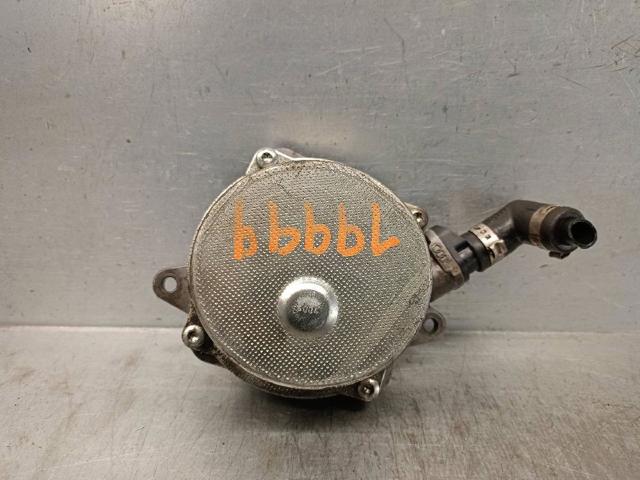 057145100AE VAG Bomba de vacío  en stock Huelva