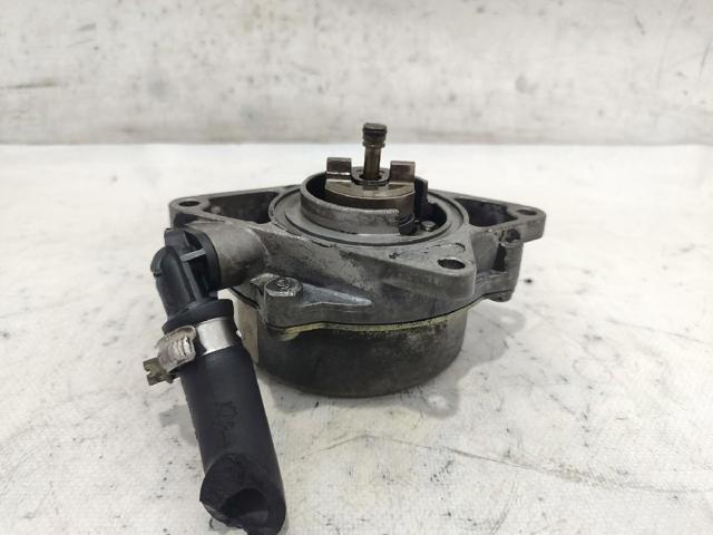 Bomba de vacío Volkswagen Passat 3B3