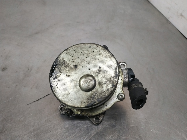 Bomba de vacío Volkswagen Passat 3B3