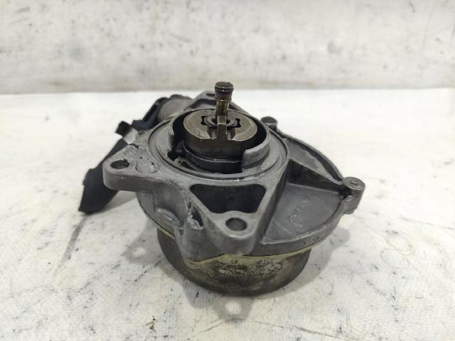 Bomba de vacío Volkswagen Passat 3B3