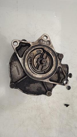 VAG 057145100C Bomba de vacío  en stock Terrassa