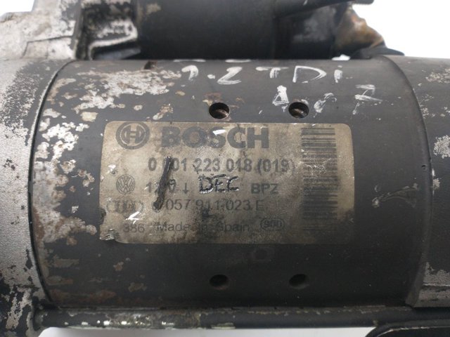 VAG 057911023E Motor de arranque  disponible España